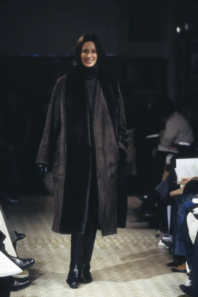 Look 19